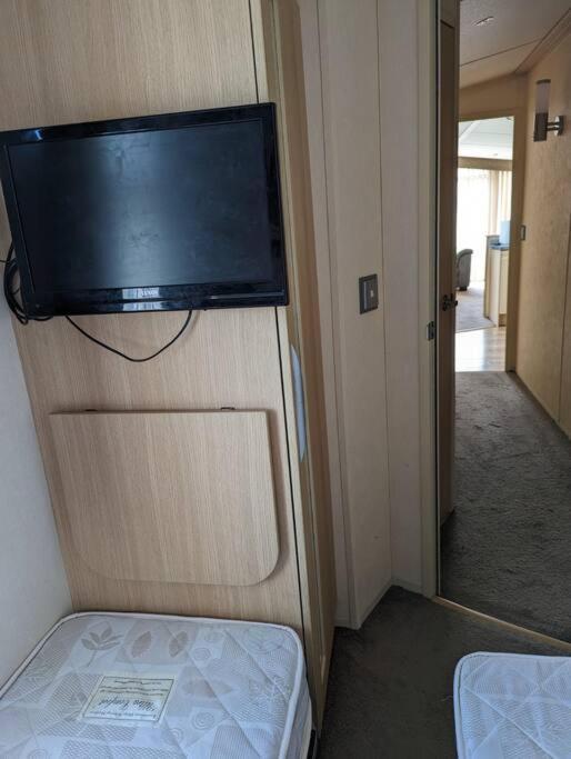 6 Berth Holiday Home On Ocean Edge Near Morecambe Heysham Exteriör bild