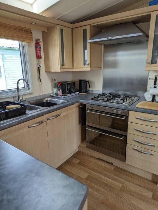 6 Berth Holiday Home On Ocean Edge Near Morecambe Heysham Exteriör bild